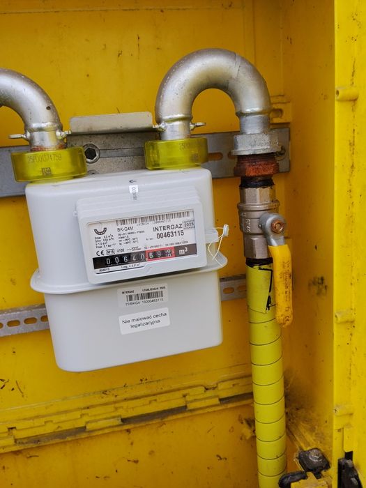 Gazownik , Hydraulik , spawacz , glazurnik.