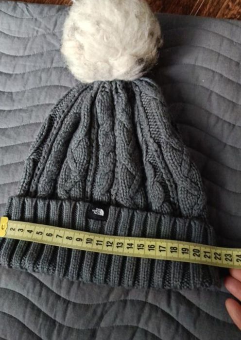 Брендова шапка оригінал