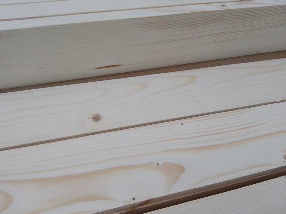 Deska świerkowa heblowana  140 cm x 9 cm