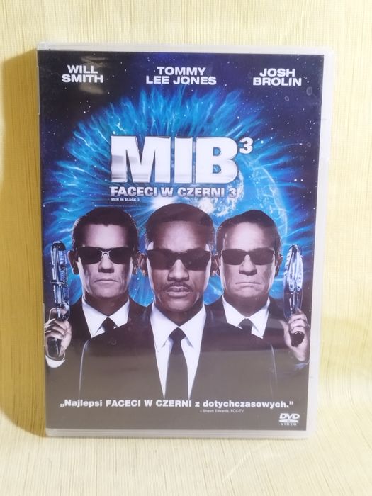 "Faceci w czerni III" / DVD / Nowe