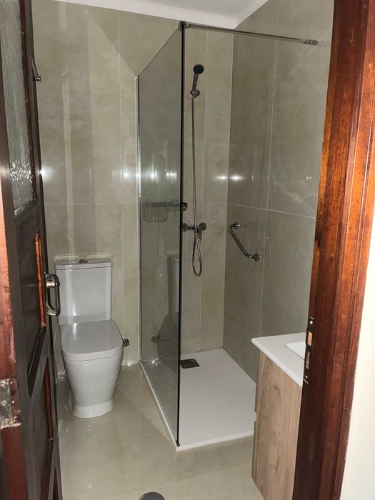 Arrenda-se  Imóveis / Apartamentos