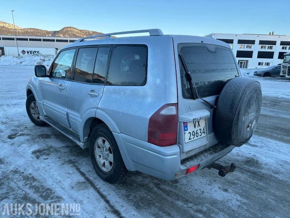 Mitsubishi Pajero 2005p 3.2TDI з Норвегії для ЗСУ