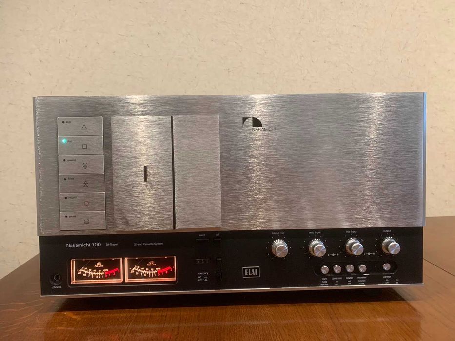 ℹ️ Касетна дека Nakamichi 700 Tri Tracer.
