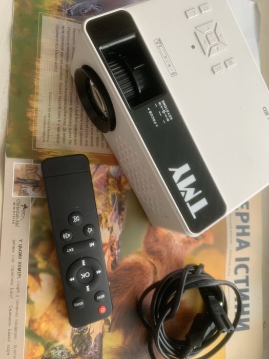Проектор TMY model :v08 1080P Full HD
