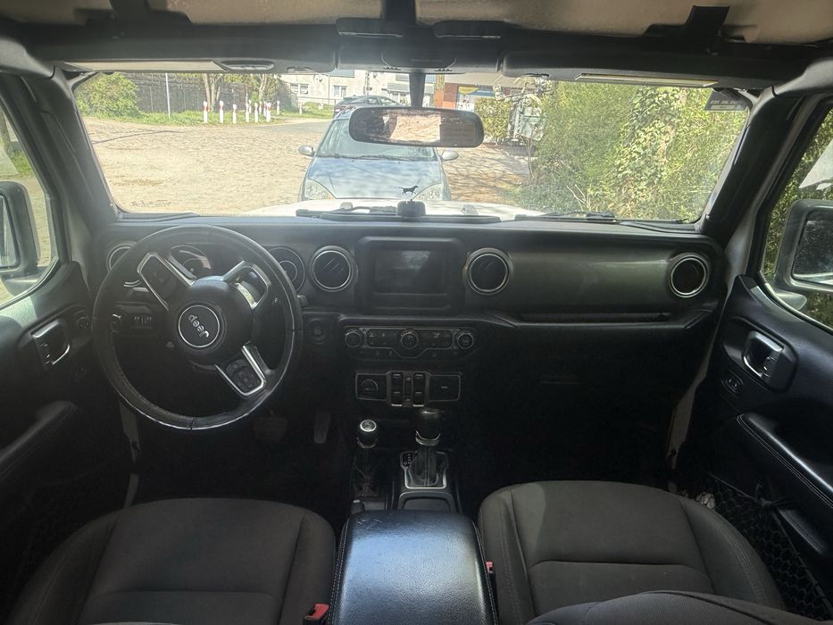JEEP Wrangler Sahara