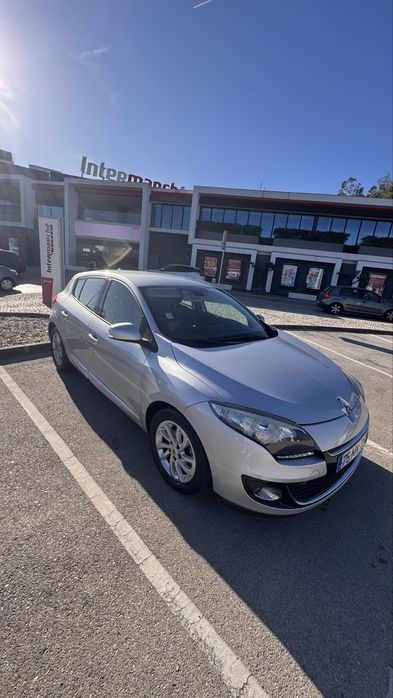 *Renault Mégane 1.5 dCi – 2012 | 175.000 km | Gasóleo | 5 lugares*