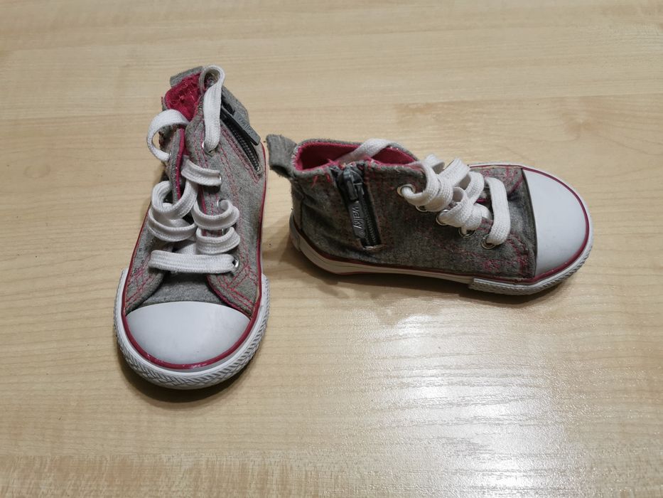 Kozaczki, adidaski i 2 x trampki