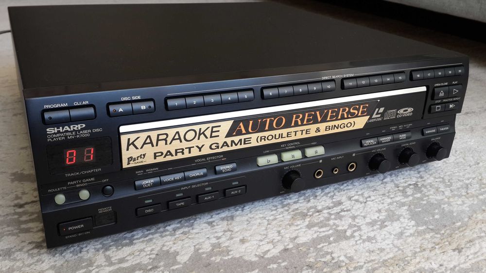 SHARP MV-K7000 CD / LASER DISC програвач