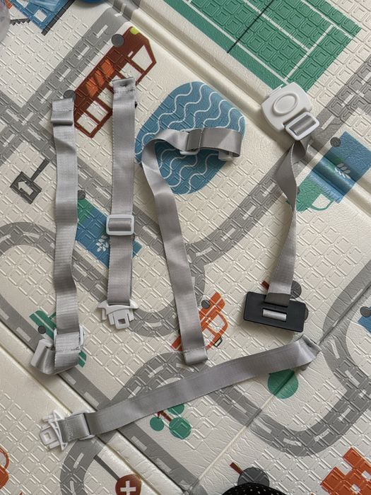 Крісло-гойдалка / заколисуючий центр 4moms MamaRoo 5.0