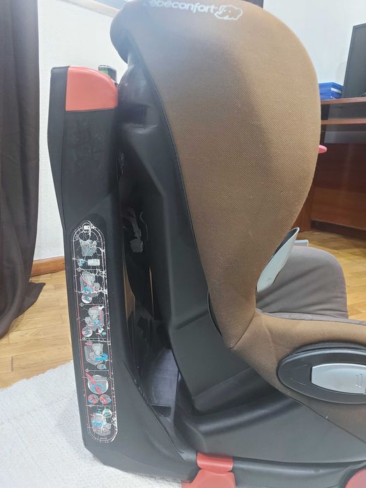 Cadeira auto bebé