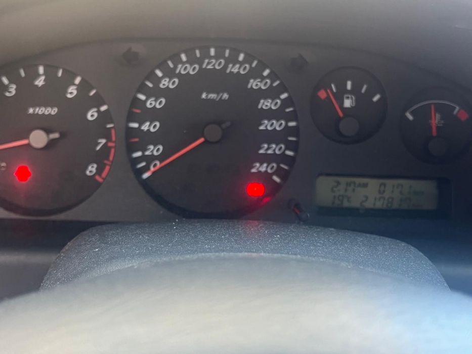 Nissan almera (gasolina)