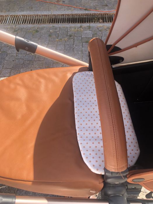 Carrinho Mima Rose Gold completo + Isofix