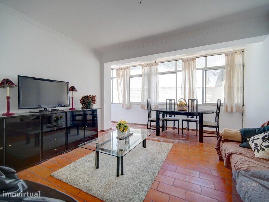 Apartamento T2+1 na Parede