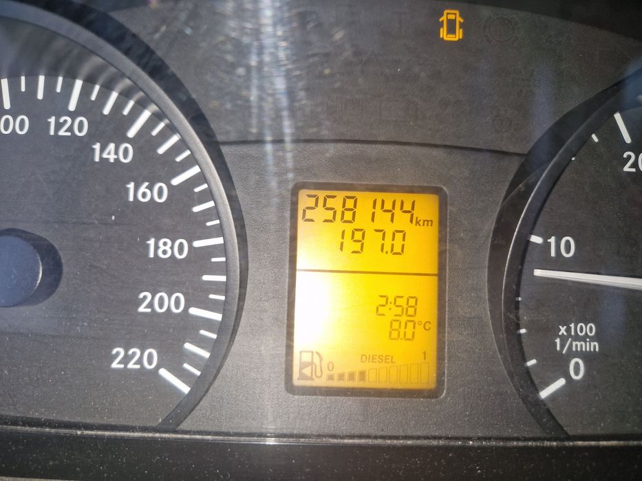 Mercedes-Benz  vito 116