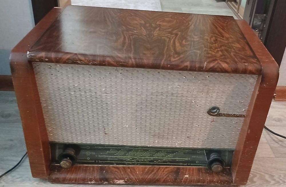 Радіола на запчастини