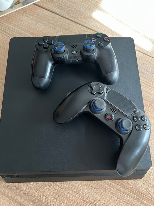 PlayStation 4 slim 500g