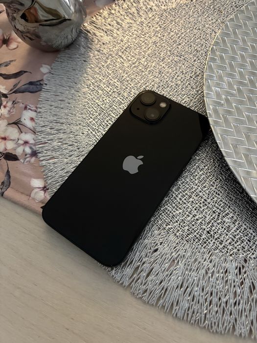 Sprzedam iPhone 13 128GB – stan bardzo dobry!