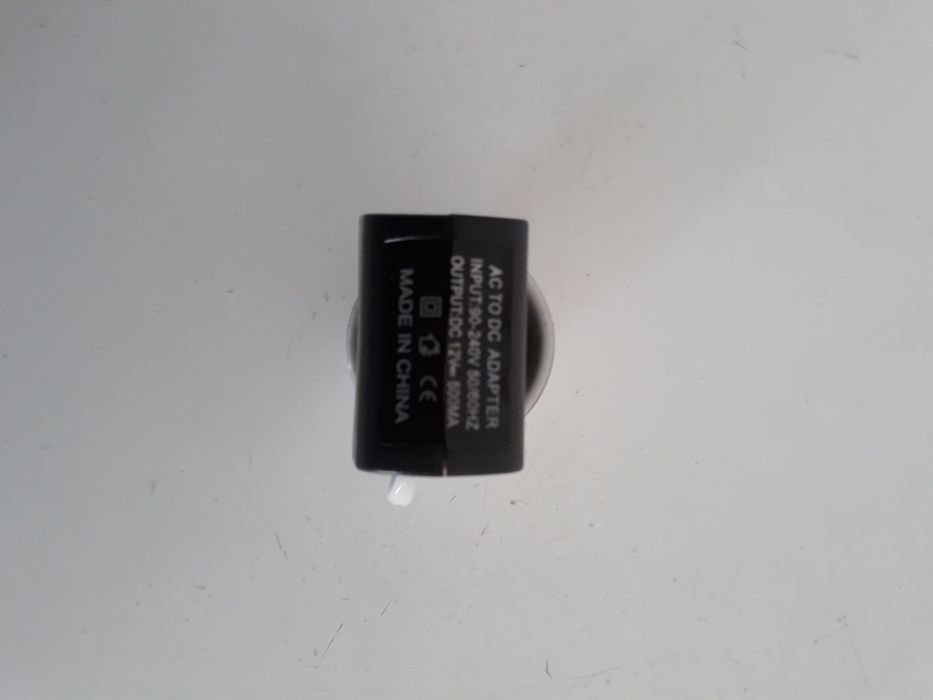 Vendo adaptador 220V para 12V isqueiro