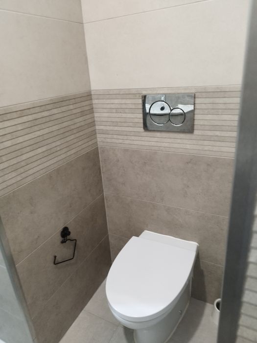 Alugo quarto com suíte