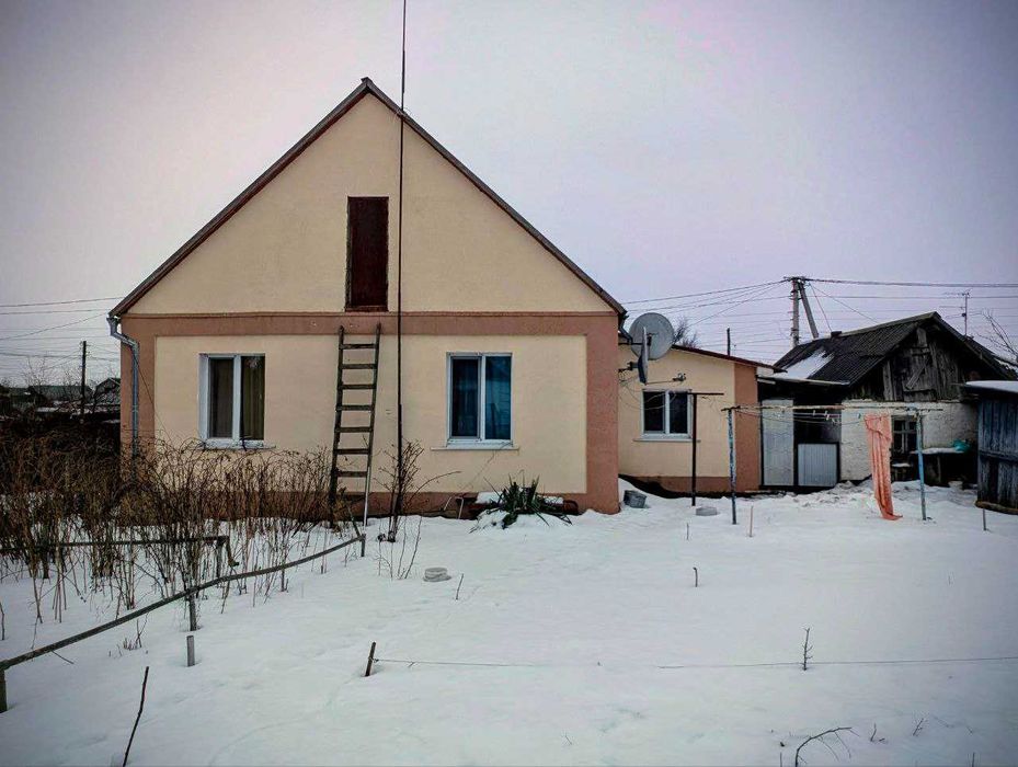 Продається будинок на 2 входи на Заріччі біля МРЕО