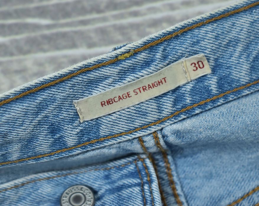 Levis 72693-0055 Ribcage Straight Damskie Spodnie Jeansy 30