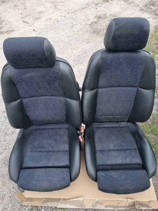 E36 coupe / cabrio fotele przednie sporty pół skóra