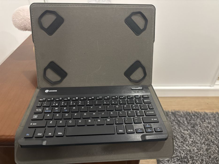 Vendo tablet Gravity CPS 5E em bom estado de funcionamento.