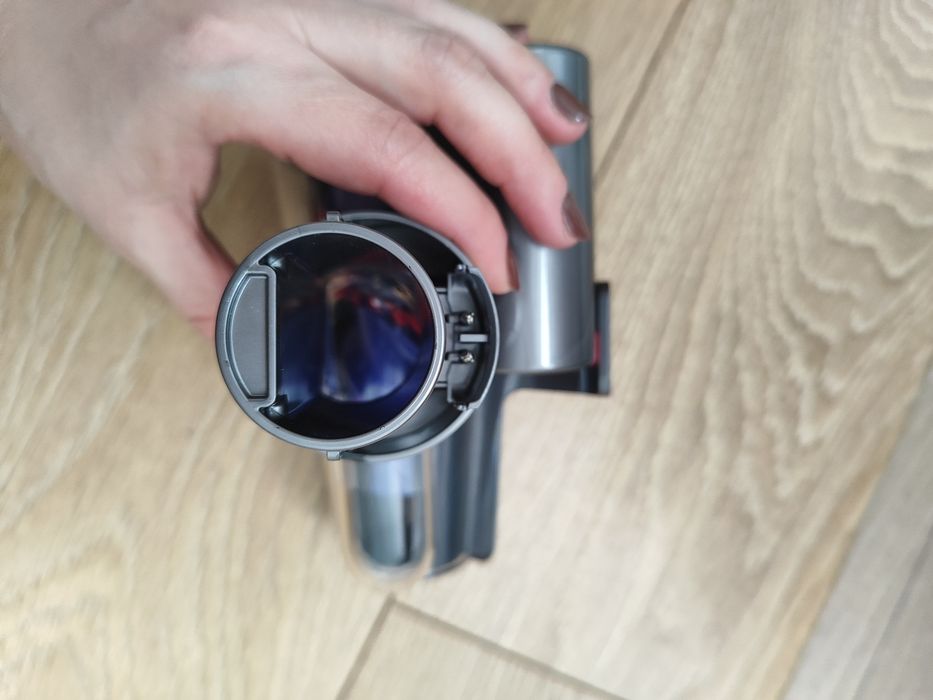Mini elektroszczotka zapobiegająca plątaniu (V15) Dyson