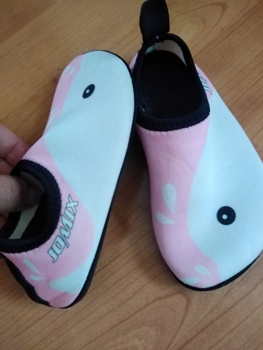 Аквашузи капці для купання