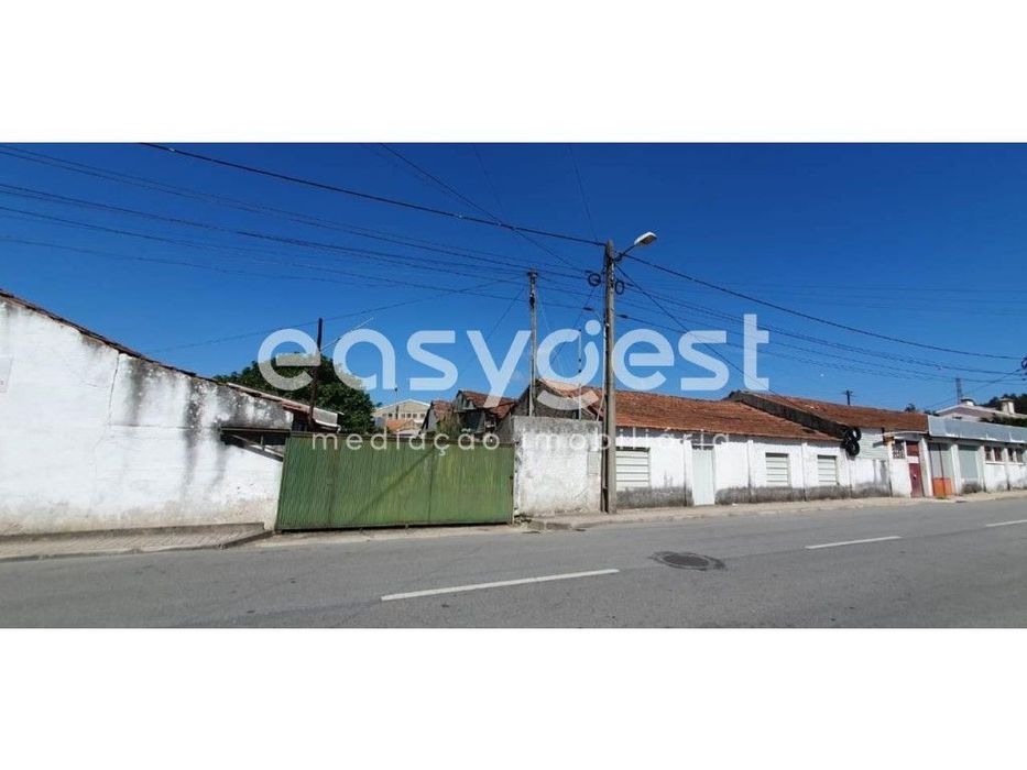 Lotes Industriais para reabilitar ou possibilidade Construção Altura