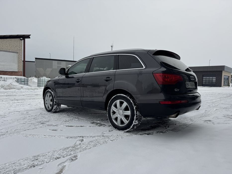Продам AUDI Q7 в гарному стані на свої роки