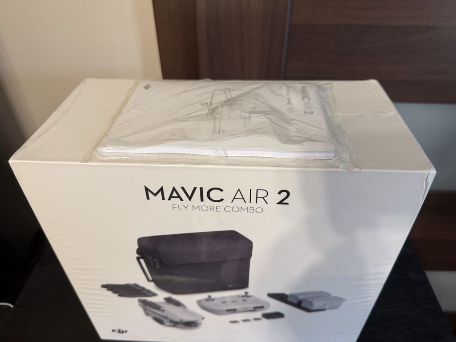 Dron DJI Mavic Air 2 Fly More Combo