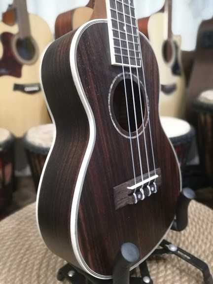 ukulele koncertowe SEGOVIA EBONY 24 concert 24c
