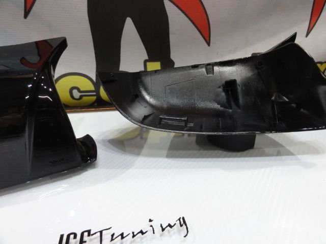 Capas, carcaça de espelhos M4 look em preto brilhante BMW E60, E61, F10, F11, F07 (GT 5GT), E63, E64, F06, F12, F13, F01, F02, F03, F04