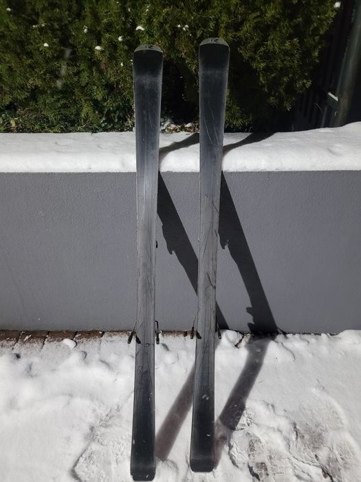 Sprzedam narty Rossignol 162 cm z wiązaniami