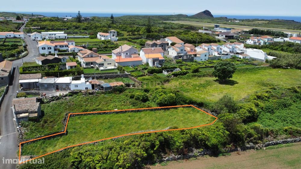 Terreno Rústico em Santa Cruz da Graciosa com Vista Mar