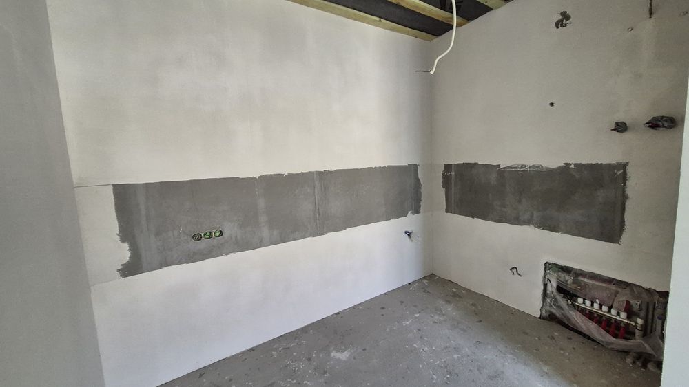 Продам класний котедж  з внутрішніми роботами та великою ділянкою!!!