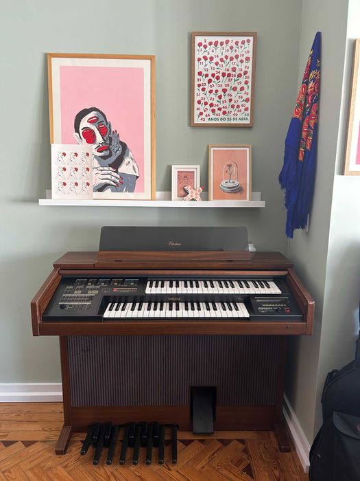 Orgão Yamaha Electone ME-300F