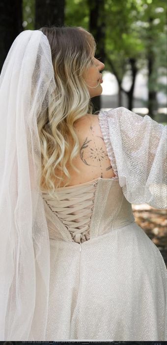 Свадебное платье