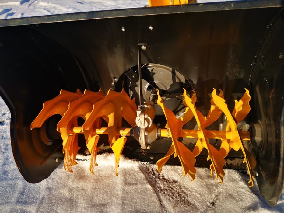 Pług śnieżny odśnieżarka wirnikowa