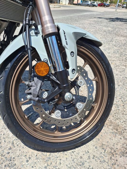 Honda CB125R 2022