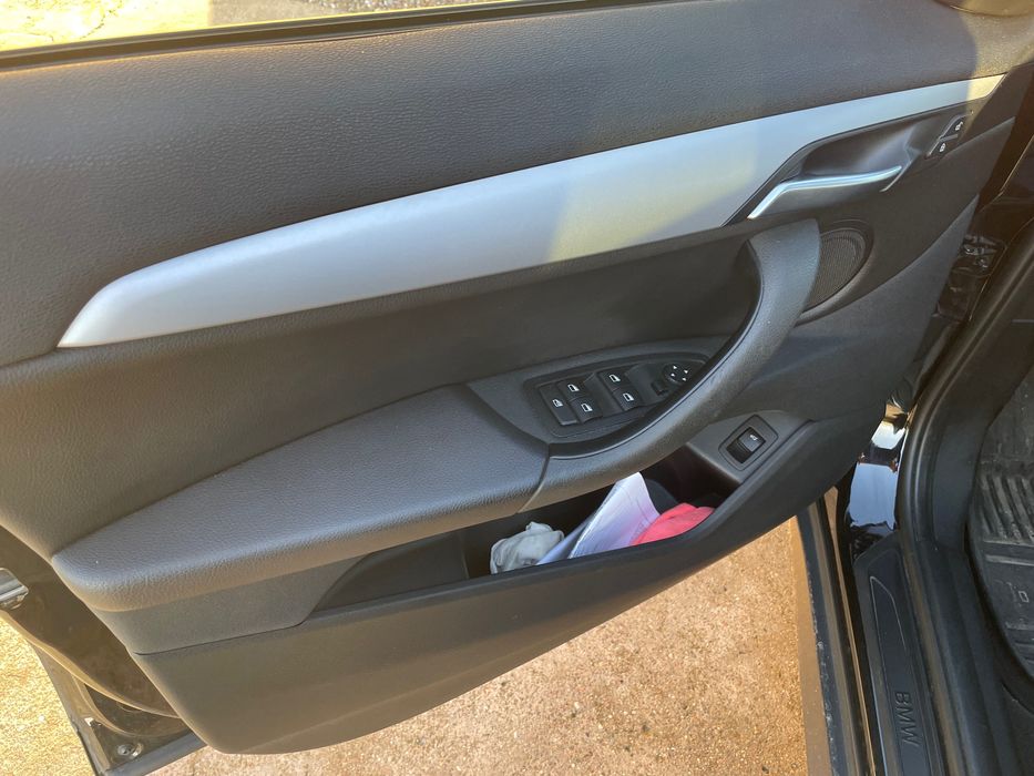 Bmw x1 z 2017r disel 1.8d 20 150 km czarny