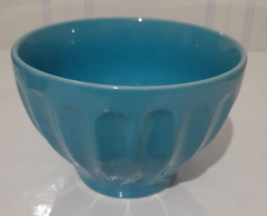 Taça grande de cor azul