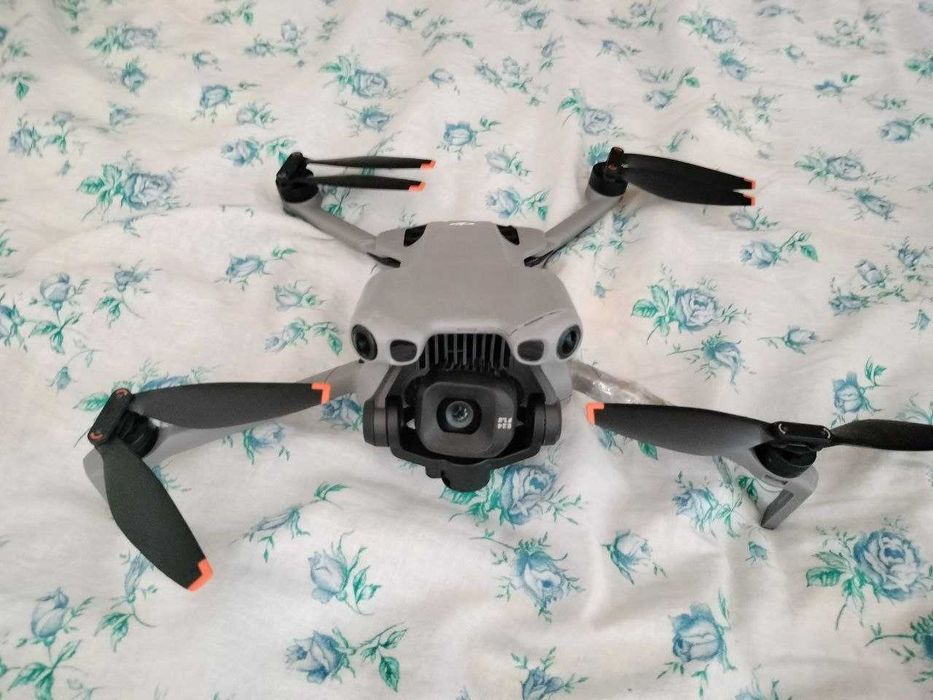 DJI Mini 5 Pro Fly More Combo