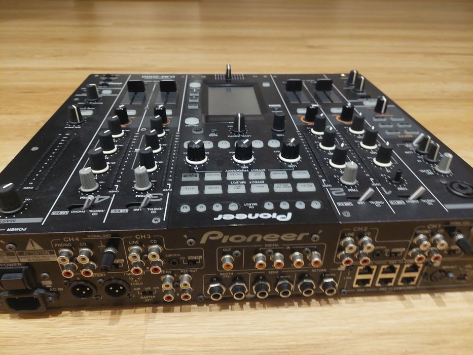 Pioneer DJM-2000