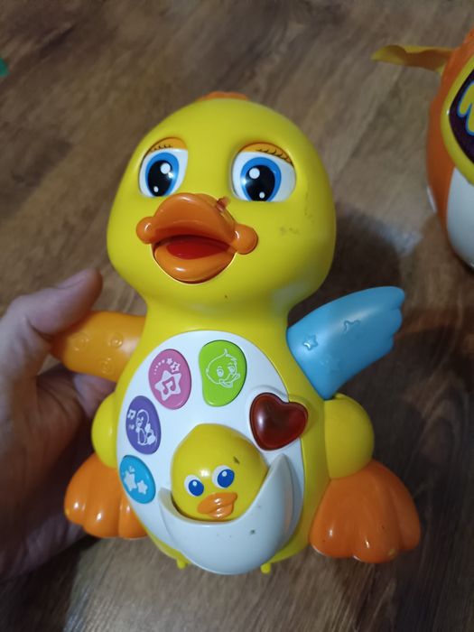Zabawki dla dzieci hula kula i kaczka plus 2 gratisy