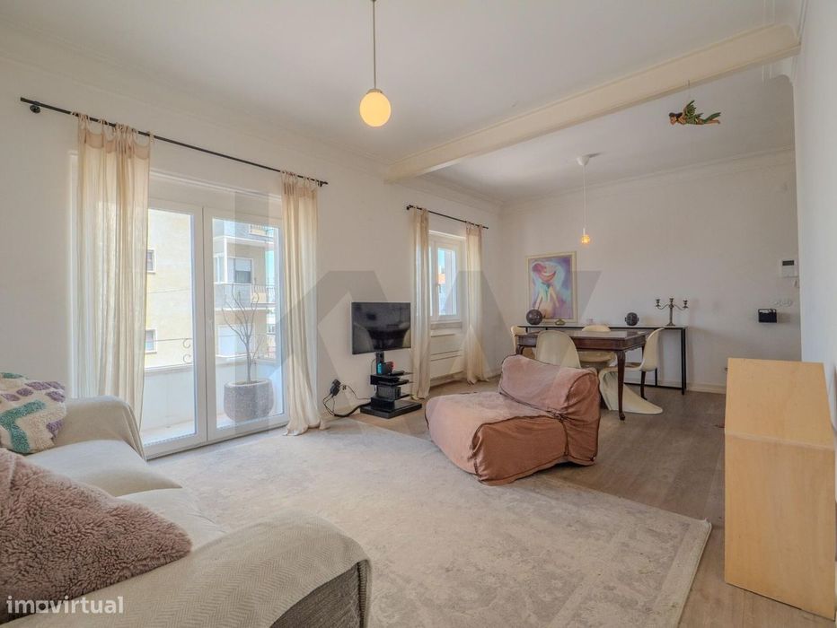 Apartamento T3 Acolhedor | Entre Campolide e São Sebastião da Pedreira