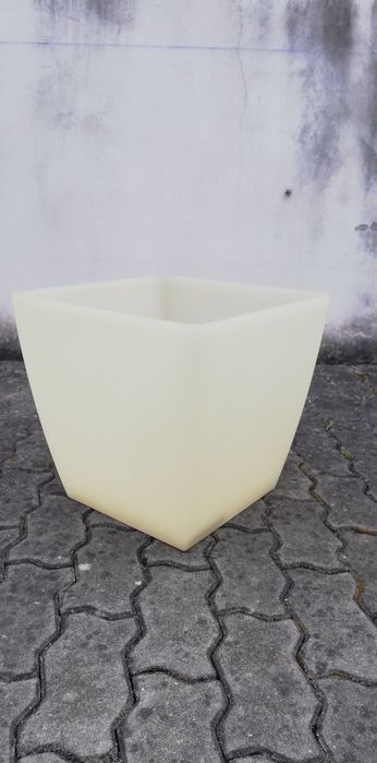 Vários modelos e cores de vasos 40x42cm