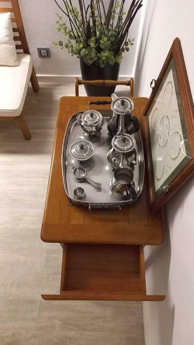 Carrinho de Chá (com Garrafeira) de Paços de Ferreira