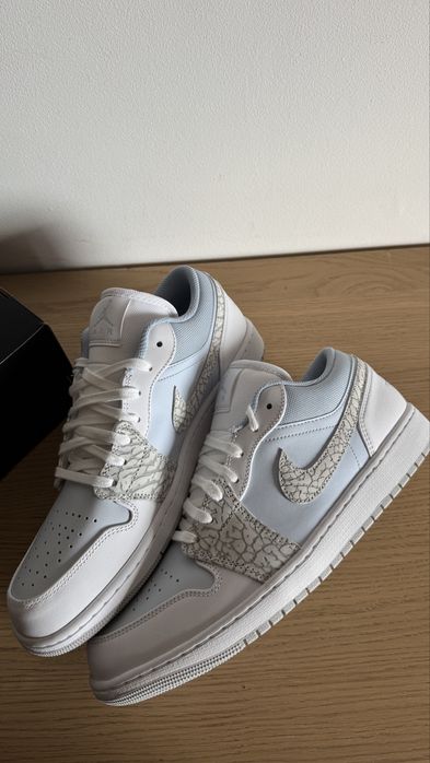 Air Jordan 1 Low SE “Blue Tint / Sail / White / Grey Fog” | rozmiar 46
